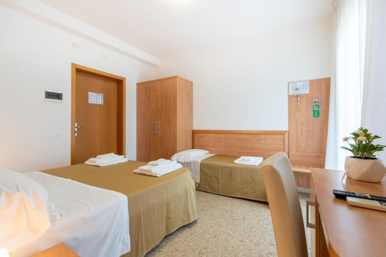 Hotel La Pineta Pineto Extérieur photo